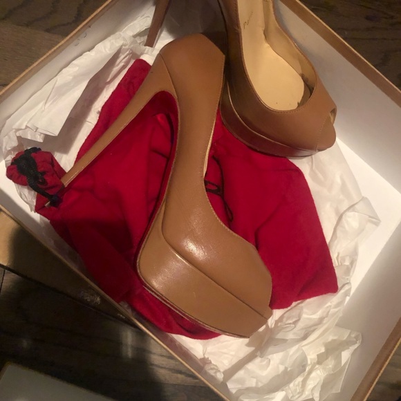 Louboutin Lady peep heels - Picture 5 of 7